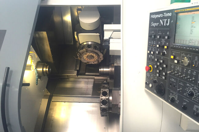 Rivendita Tornio multitasking NAKAMURA SUPER NTJ usato